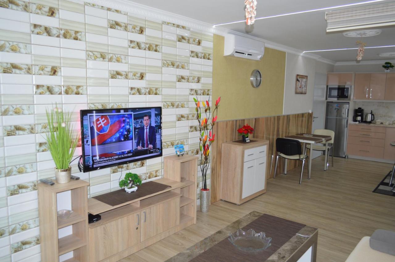 Apartamento Siófok Ezüstpart Granada 2 Közvetlen Vizparti Apartman Exterior foto