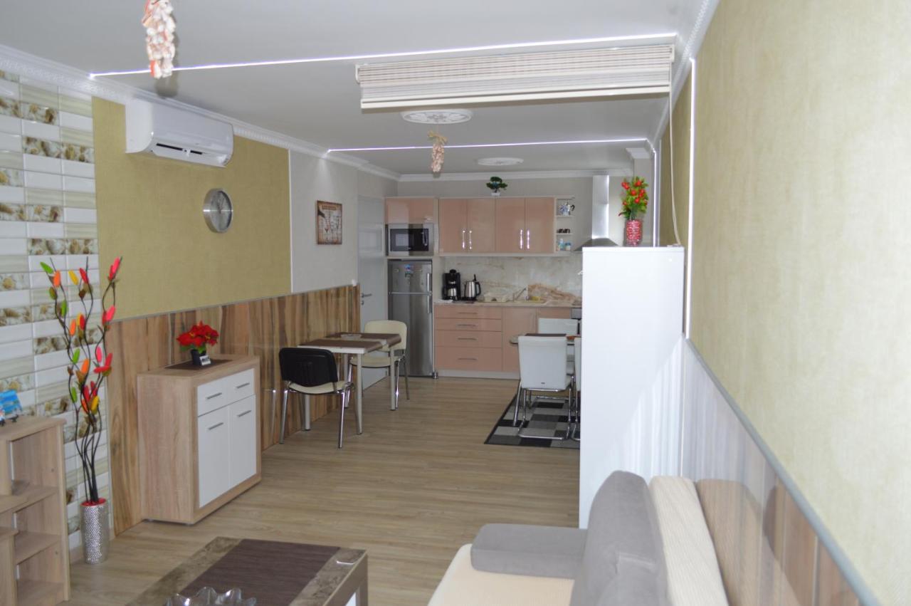 Apartamento Siófok Ezüstpart Granada 2 Közvetlen Vizparti Apartman Exterior foto