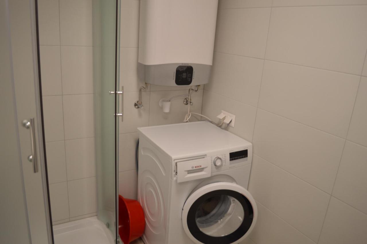 Apartamento Siófok Ezüstpart Granada 2 Közvetlen Vizparti Apartman Exterior foto