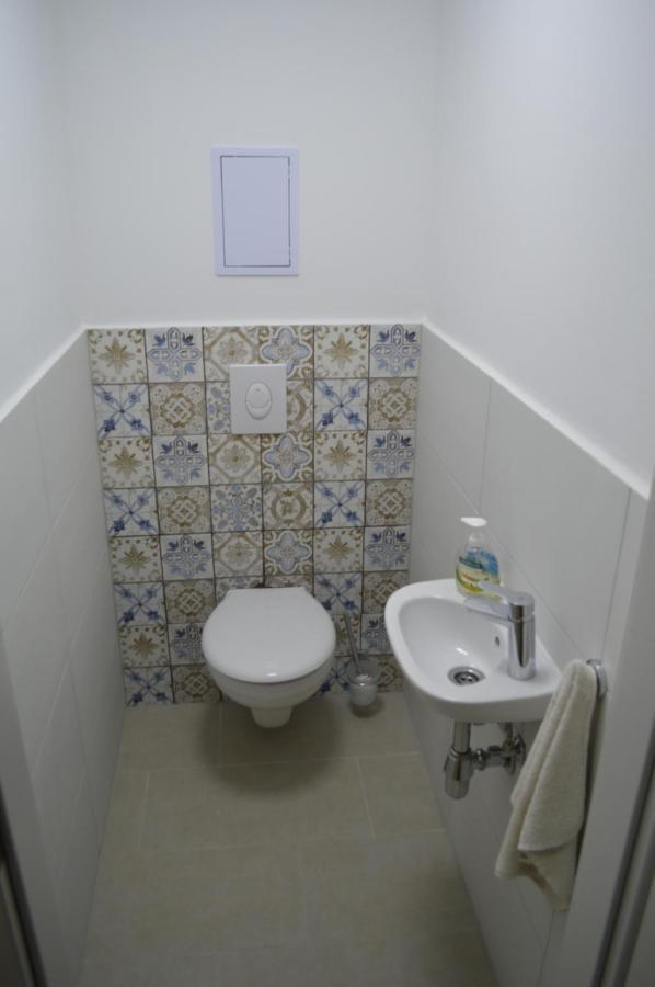 Apartamento Siófok Ezüstpart Granada 2 Közvetlen Vizparti Apartman Exterior foto