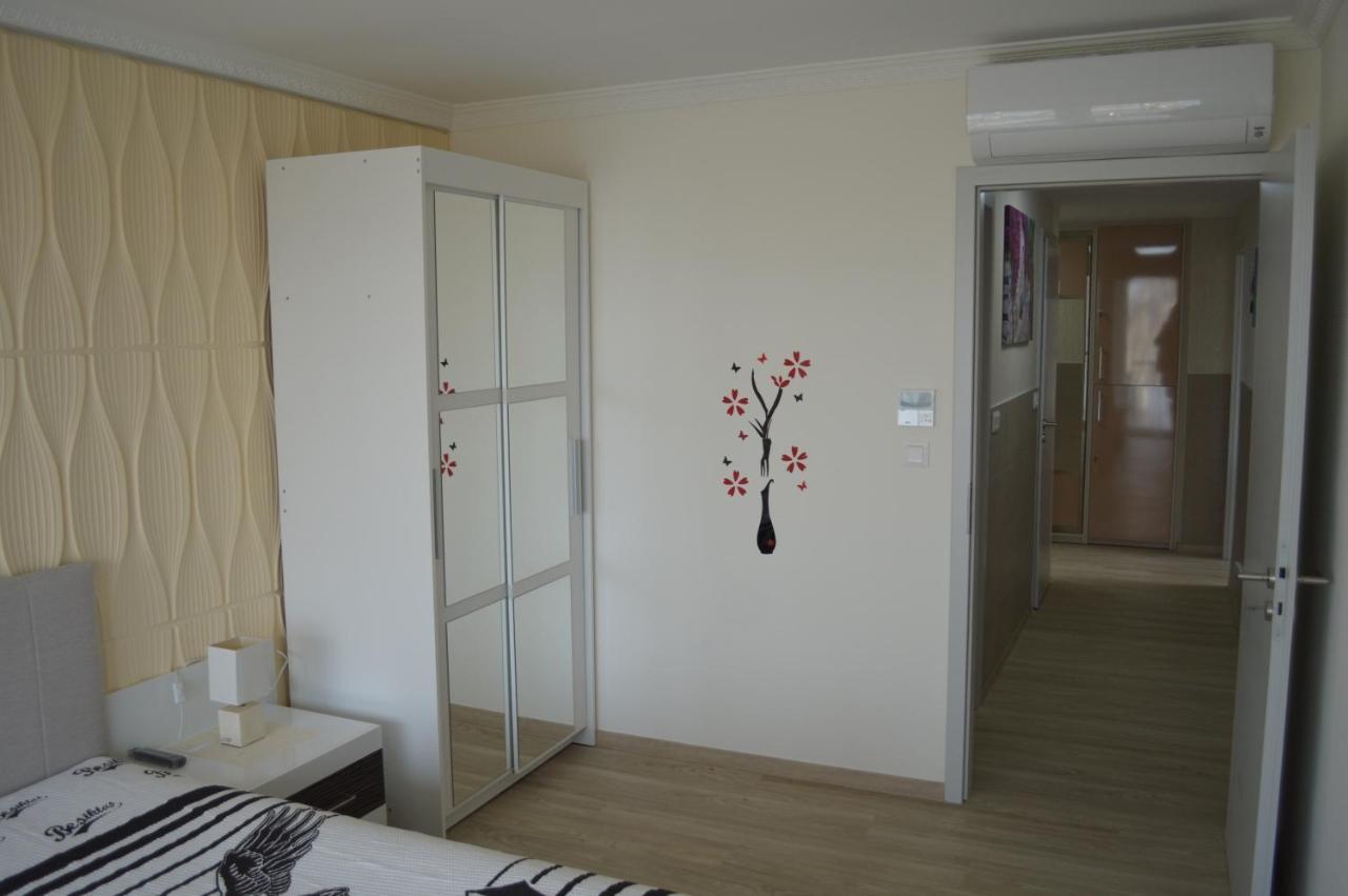 Apartamento Siófok Ezüstpart Granada 2 Közvetlen Vizparti Apartman Exterior foto