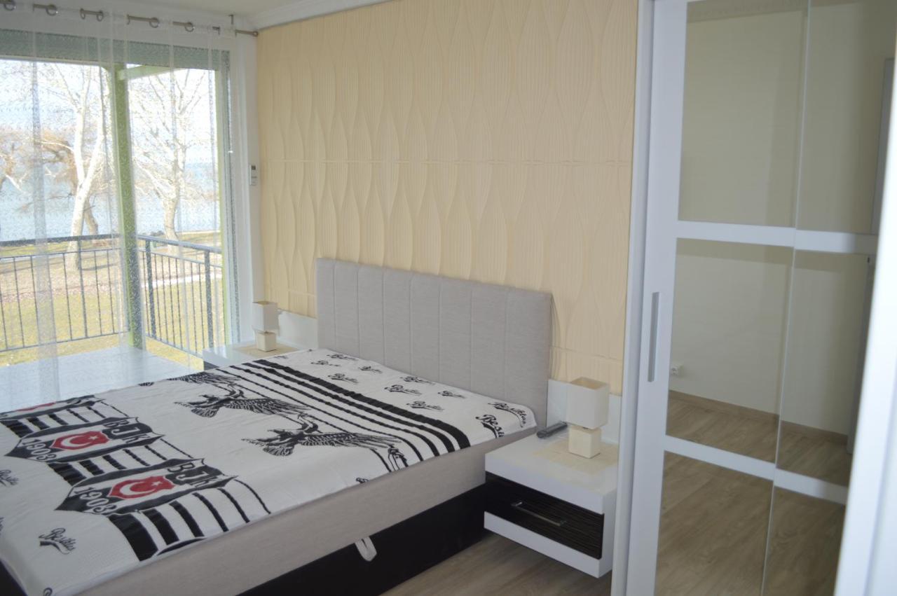 Apartamento Siófok Ezüstpart Granada 2 Közvetlen Vizparti Apartman Exterior foto